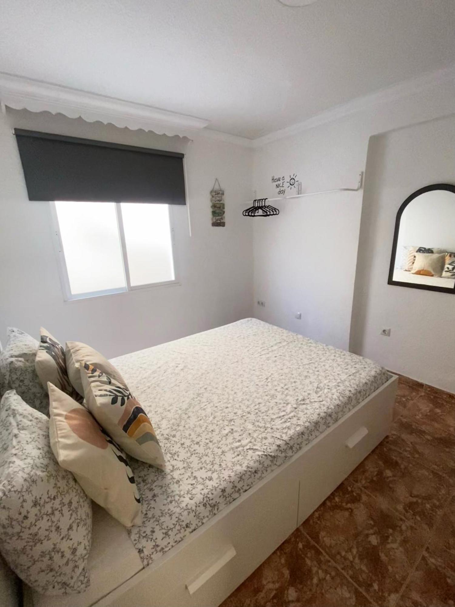 Апартаменты Apartamento Deborah Малага Экстерьер фото